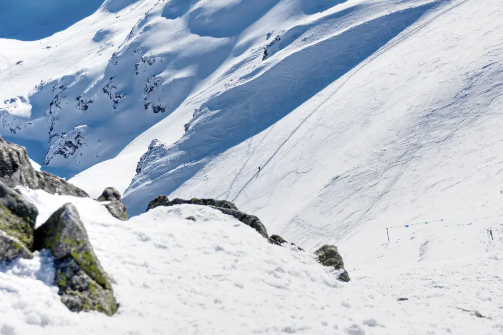 Winter Ascent to Mount Świnica – Polish Tatras (Series 04)